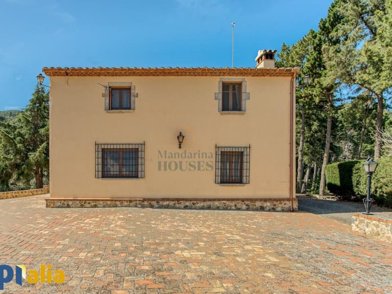 8 slaapkamer Villa te koop in Tordera met zwembad garage - € 1.200.000 (Ref: 7883969)