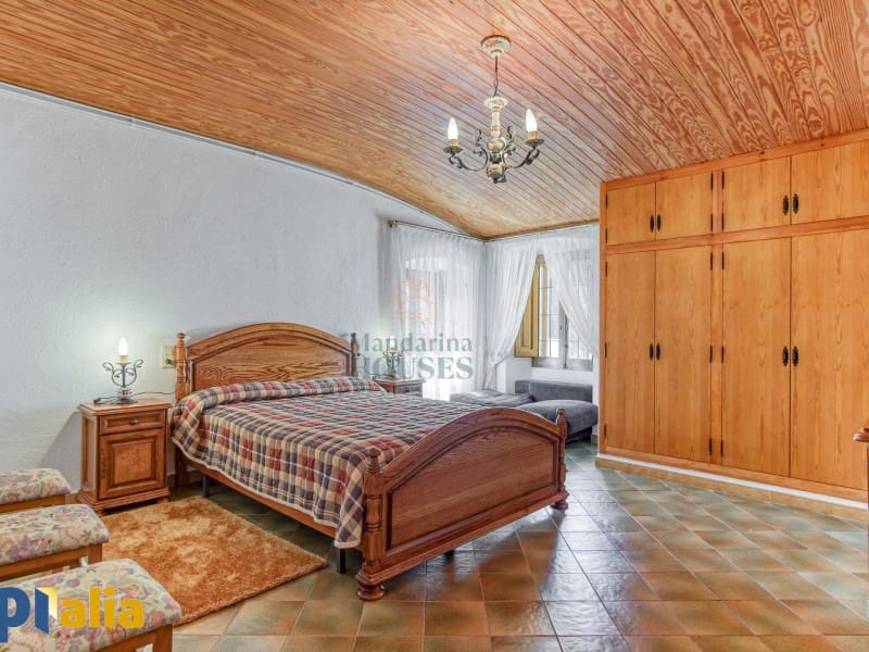 8 slaapkamer Villa te koop in Tordera met zwembad garage - € 1.200.000 (Ref: 7883969)