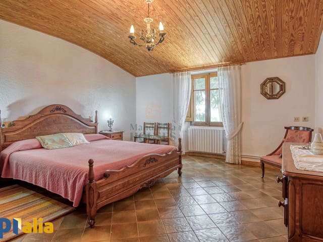 8 bedroom Villa for sale in Tordera with pool garage - € 1,200,000 (Ref: 7883969)