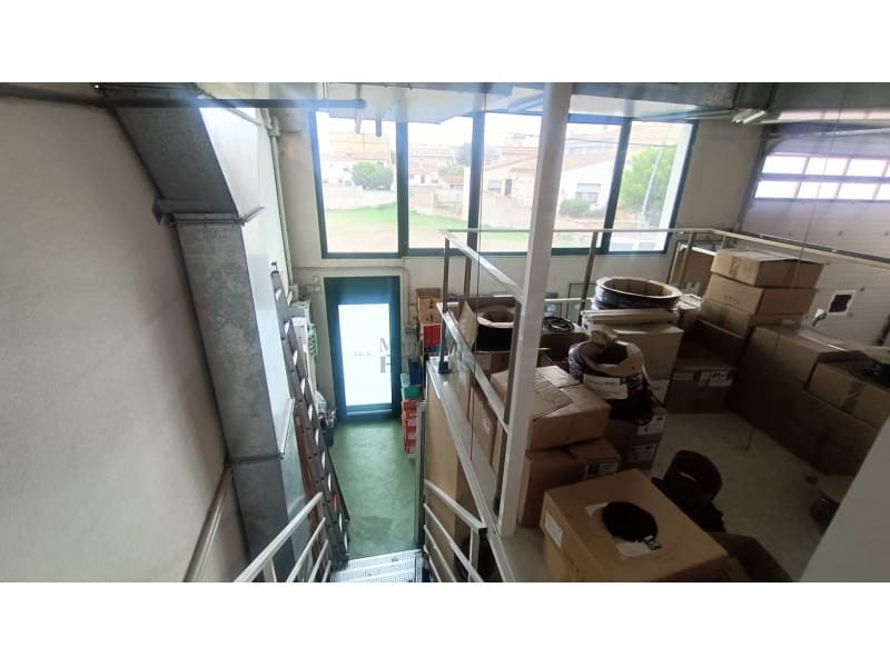 Erhverv til salg i Vidreres med garage - € 750.000 (Ref: 7927412)