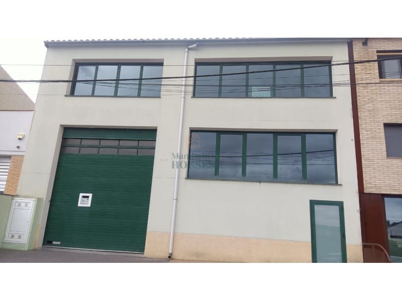 Erhverv til salg i Vidreres med garage - € 750.000 (Ref: 7927412)