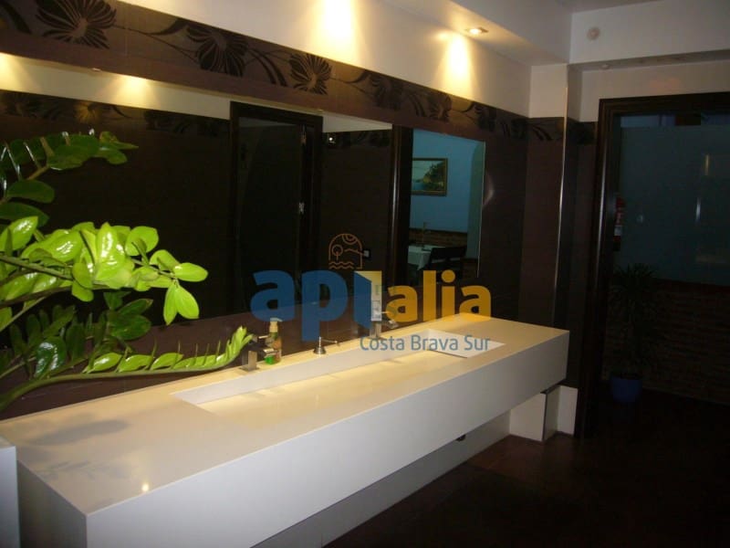 Restaurant/Bar til salg i Lloret de Mar - € 400.000 (Ref: 7927413)