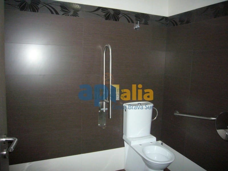 Restaurant/Bar til salg i Lloret de Mar - € 400.000 (Ref: 7927413)