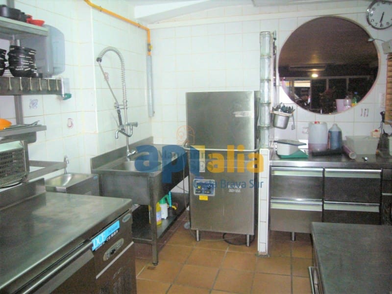 Restaurant/Bar til salg i Lloret de Mar - € 400.000 (Ref: 7927413)