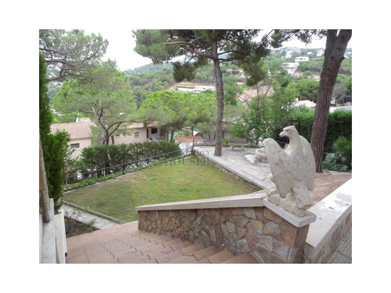 Moradia para venda em Lloret de Mar com piscina garagem - 562 000 € (Ref: 7959255)