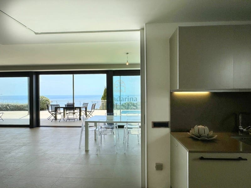 5 soveværelse Villa til salg i Lloret de Mar med swimmingpool garage - € 1.150.000 (Ref: 7959257)