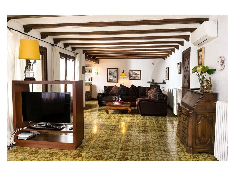 4 chambre Villa/Maison à vendre à Lloret de Mar avec piscine - 1 200 000 € (Ref: 8044953)