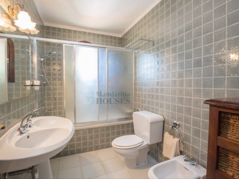 4 chambre Villa/Maison à vendre à Lloret de Mar avec piscine - 1 200 000 € (Ref: 8044953)