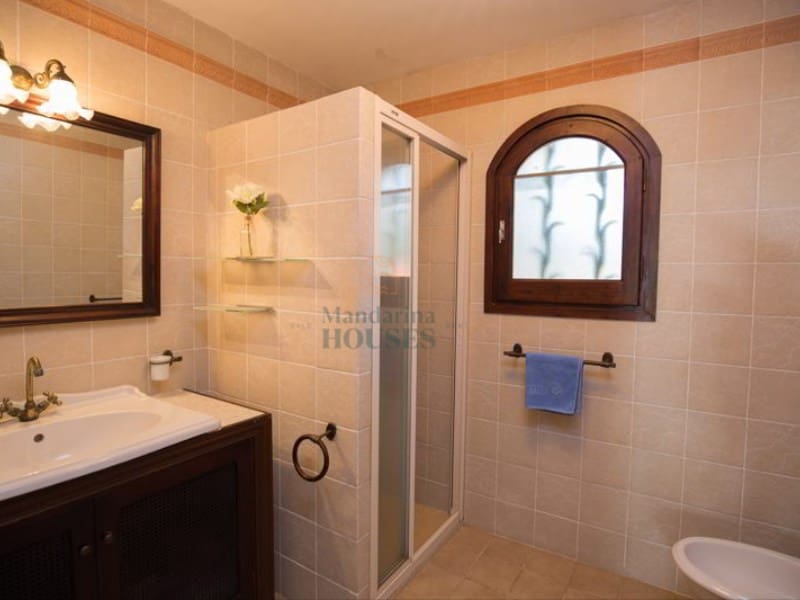 4 chambre Villa/Maison à vendre à Lloret de Mar avec piscine - 1 200 000 € (Ref: 8044953)