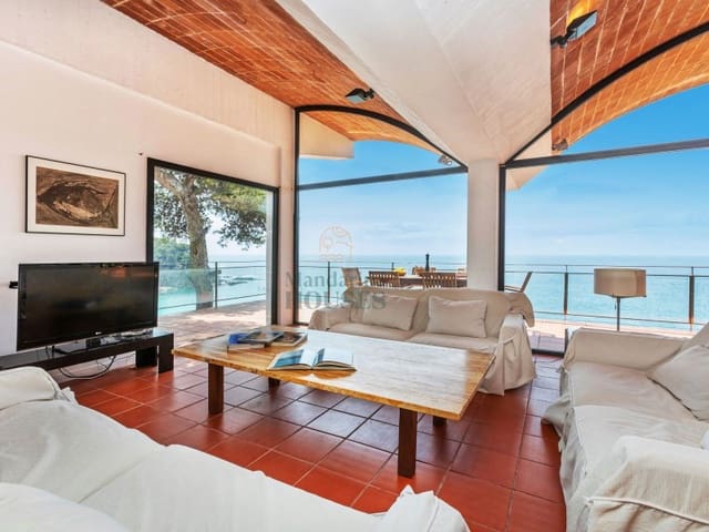 4 sovrum Villa för semesterbostäder i Canyelles, Lloret de Mar med pool garage - 1 323 € (Ref: 8044954)