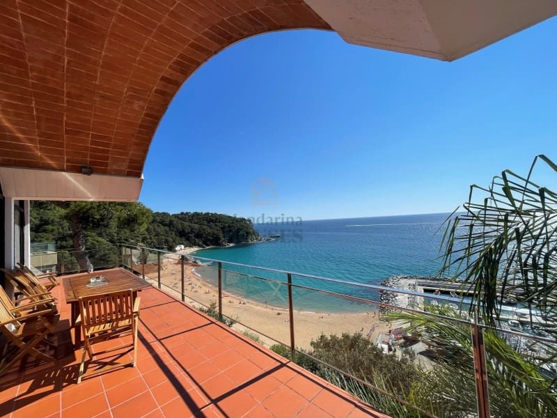 4 sovrum Villa för semesterbostäder i Lloret de Mar med pool garage - 1 323 € (Ref: 8044954)