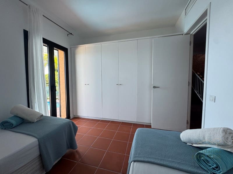 4 sovrum Villa för semesterbostäder i Lloret de Mar med pool garage - 1 323 € (Ref: 8044954)