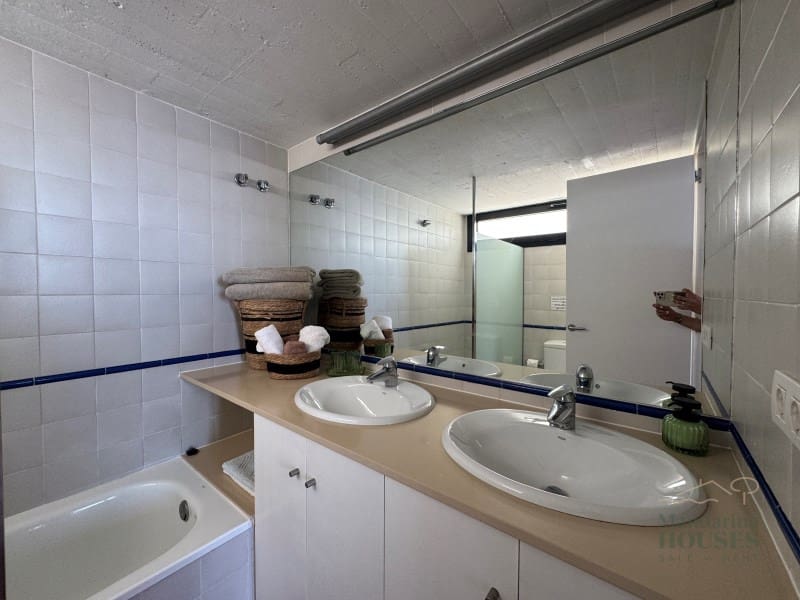 4 sovrum Villa för semesterbostäder i Lloret de Mar med pool garage - 1 323 € (Ref: 8044954)