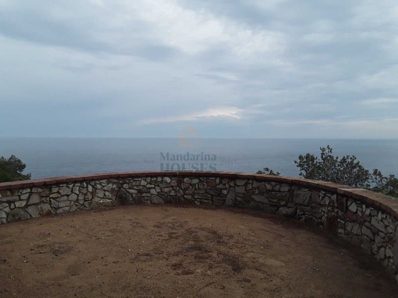 4 slaapkamer Villa voor vakantieverhuur in Blanes met zwembad garage - € 1.875 (Ref: 8044956)