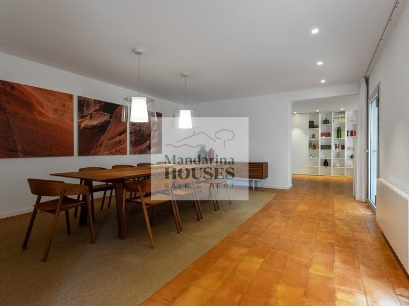 4 slaapkamer Villa voor vakantieverhuur in Blanes met zwembad garage - € 1.875 (Ref: 8044956)