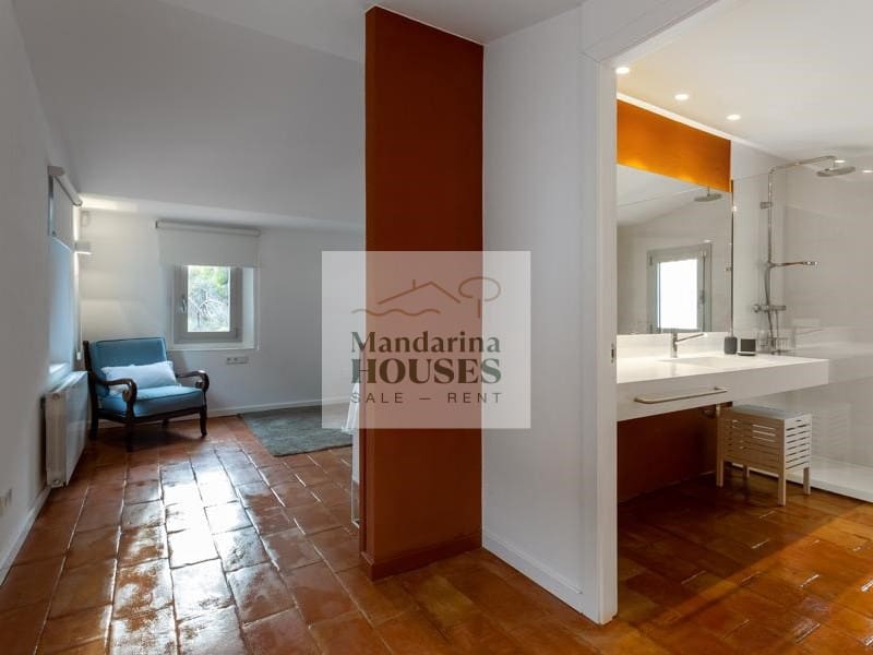 4 slaapkamer Villa voor vakantieverhuur in Blanes met zwembad garage - € 1.875 (Ref: 8044956)