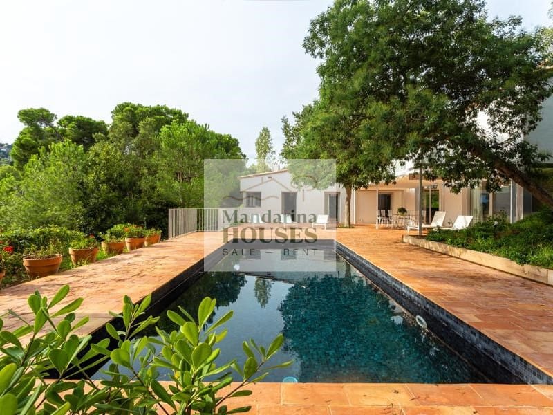 4 slaapkamer Villa voor vakantieverhuur in Blanes met zwembad garage - € 1.875 (Ref: 8044956)