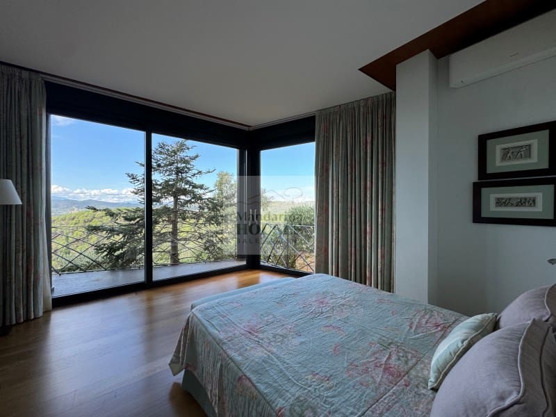 6 bedroom Villa for sale in Lloret de Mar with pool garage - € 1,990,000 (Ref: 8113399)