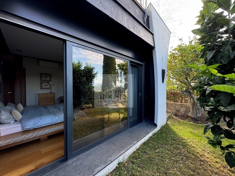 6 bedroom Villa for sale in Lloret de Mar with pool garage - € 1,990,000 (Ref: 8113399)