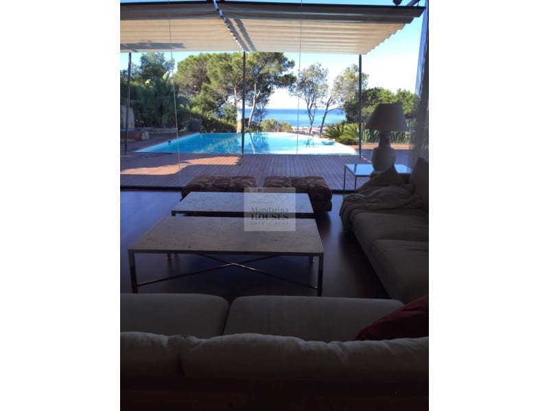 6 bedroom Villa for sale in Lloret de Mar with pool garage - € 1,990,000 (Ref: 8113399)