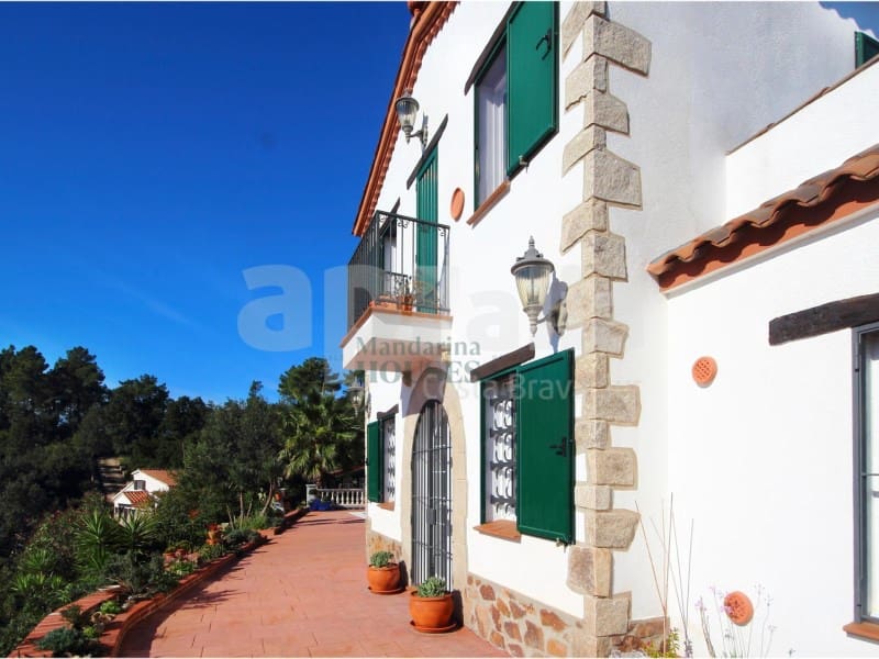 3 quarto Moradia para venda em Lloret de Mar com piscina - 700 000 € (Ref: 8245074)