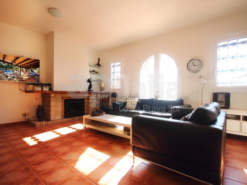 3 quarto Moradia para venda em Lloret de Mar com piscina - 700 000 € (Ref: 8245074)