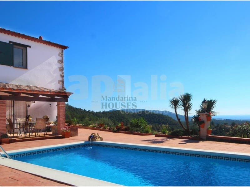 3 quarto Moradia para venda em Lloret de Mar com piscina - 700 000 € (Ref: 8245074)