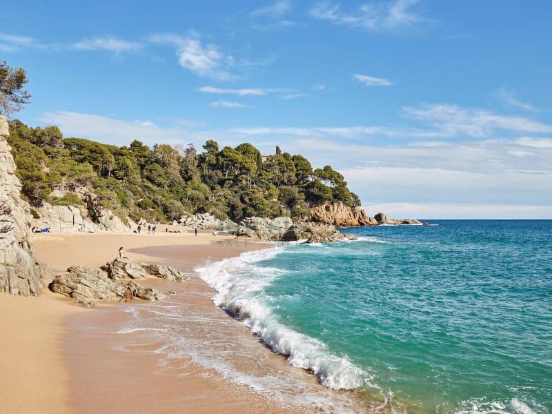 5 slaapkamer Villa te koop in Lloret de Mar met garage - € 1.050.000 (Ref: 8289308)