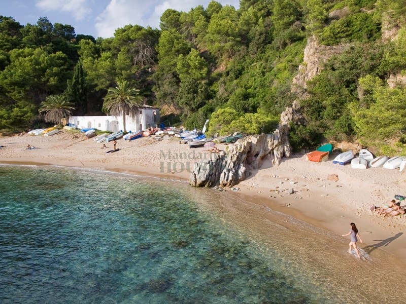 5 slaapkamer Villa te koop in Lloret de Mar met garage - € 1.050.000 (Ref: 8289308)