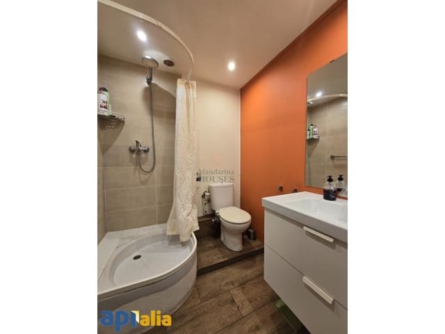 3 bedroom Flat for sale in Mas Baell - Can Carbó, Lloret de Mar with pool - € 320,000 (Ref: 8421637)