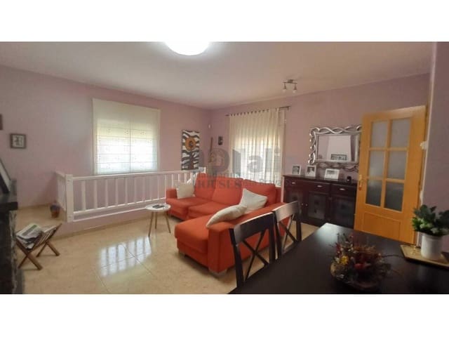 3 bedroom Villa for sale in Aiguaviva Parc, Vidreres with pool - € 295,000 (Ref: 8466729)