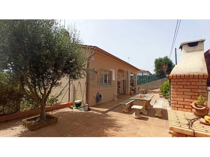 3 soveværelse Villa til salg i Vidreres med swimmingpool - € 295.000 (Ref: 8466729)