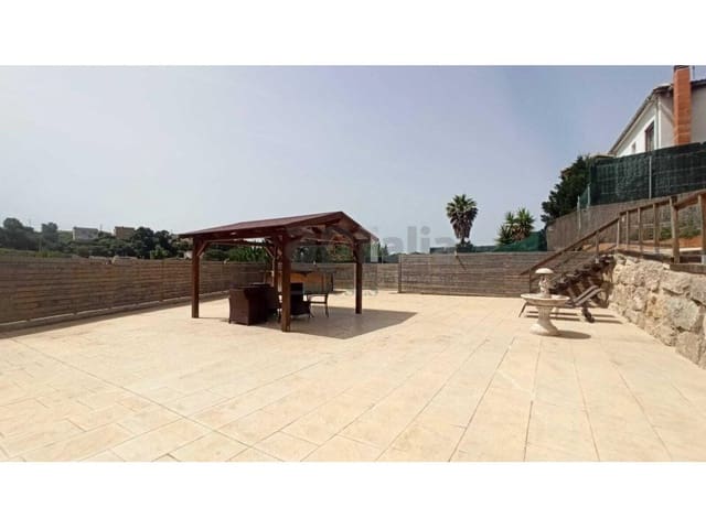 3 bedroom Villa for sale in Aiguaviva Parc, Vidreres with pool - € 295,000 (Ref: 8466729)