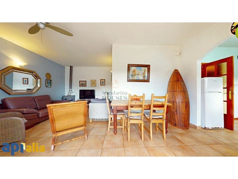 3 soveværelse Villa til salg i Lloret de Mar med swimmingpool garage - € 399.000 (Ref: 8479367)