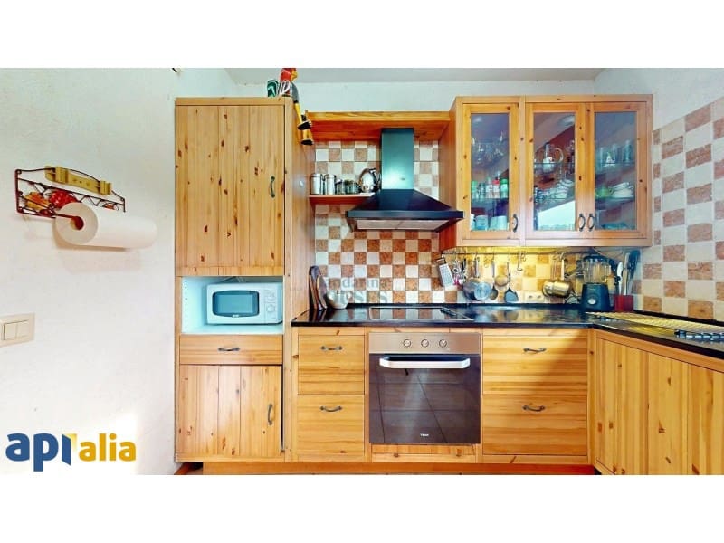 3 soveværelse Villa til salg i Lloret de Mar med swimmingpool garage - € 399.000 (Ref: 8479367)