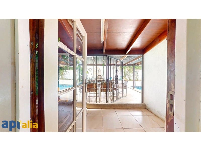 3 soveværelse Villa til salg i Lloret de Mar med swimmingpool garage - € 399.000 (Ref: 8479367)