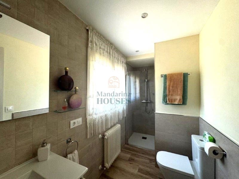 5 slaapkamer Villa te koop in Lloret de Mar met garage - € 799.000 (Ref: 8522910)