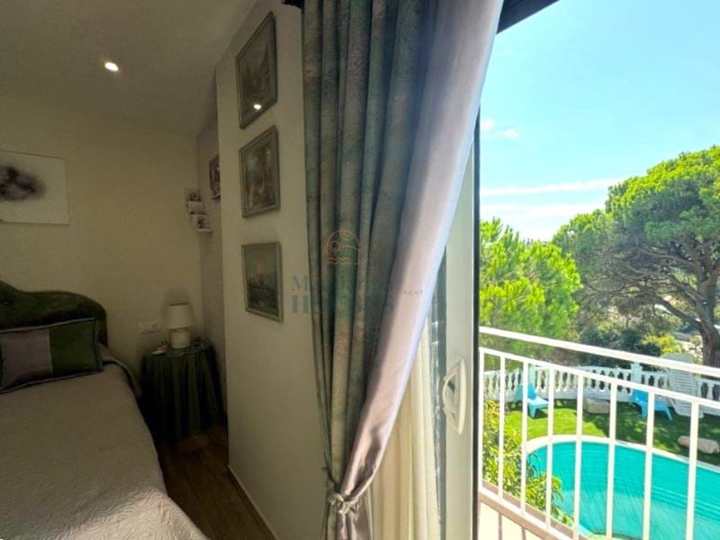 5 slaapkamer Villa te koop in Lloret de Mar met garage - € 799.000 (Ref: 8522910)