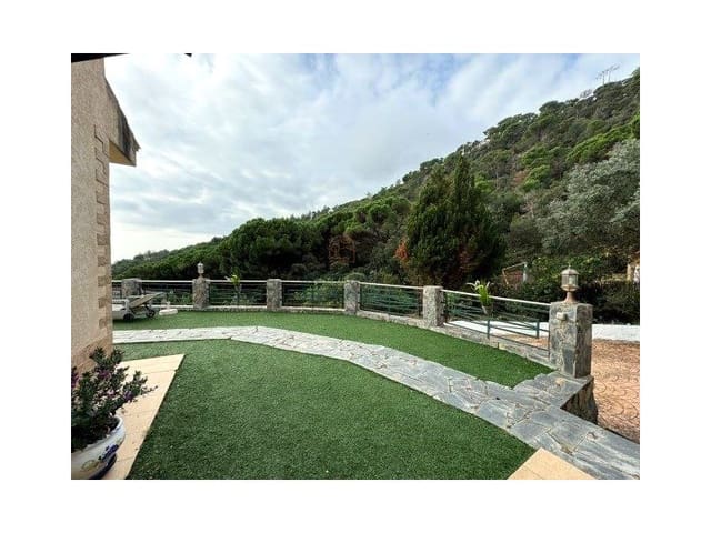 3 soveværelse Villa til salg i Serra Brava, Lloret de Mar - € 495.000 (Ref: 8678147)