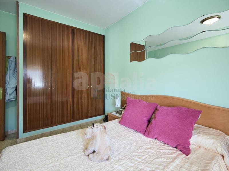 4 makuuhuone Huvila myytävänä paikassa Lloret de Mar mukana uima-altaan 
autotalli - 275 000 € (Ref: 8714614)