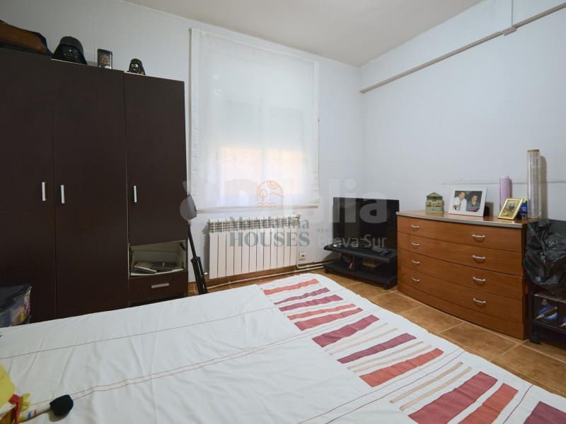 4 makuuhuone Huvila myytävänä paikassa Lloret de Mar mukana uima-altaan 
autotalli - 275 000 € (Ref: 8714614)