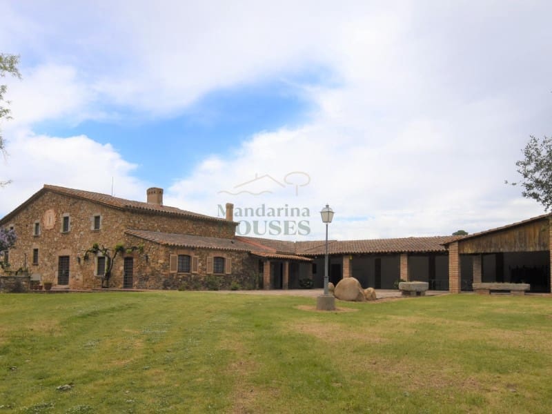 6 soveværelse Villa til salg i Llagostera med garage - € 1.090.000 (Ref: 8836863)