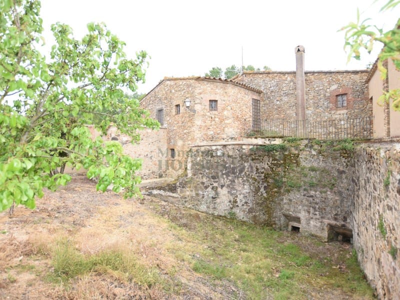 6 soveværelse Villa til salg i Llagostera med garage - € 1.090.000 (Ref: 8836863)