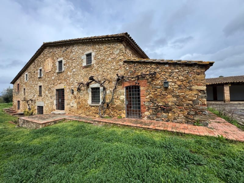 6 soveværelse Villa til salg i Llagostera med garage - € 1.090.000 (Ref: 8836863)