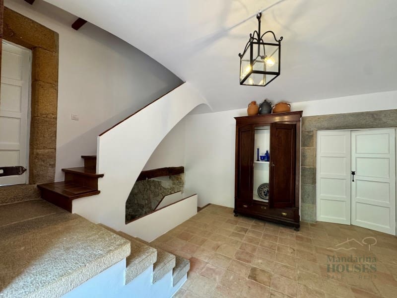 6 bedroom Villa for sale in Llagostera with garage - € 1,190,000 (Ref: 8836863)