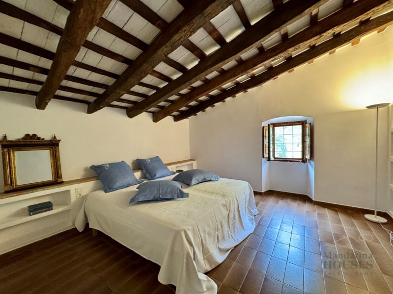 6 soveværelse Villa til salg i Llagostera med garage - € 1.090.000 (Ref: 8836863)