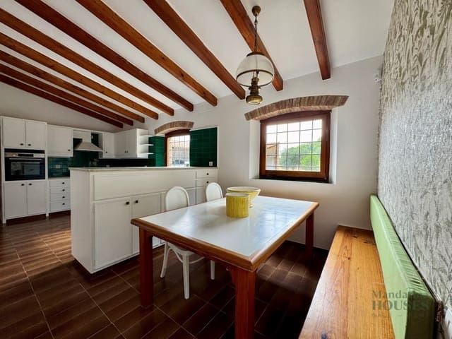 6 bedroom Villa for sale in Llagostera with garage - € 1,090,000 (Ref: 8836863)