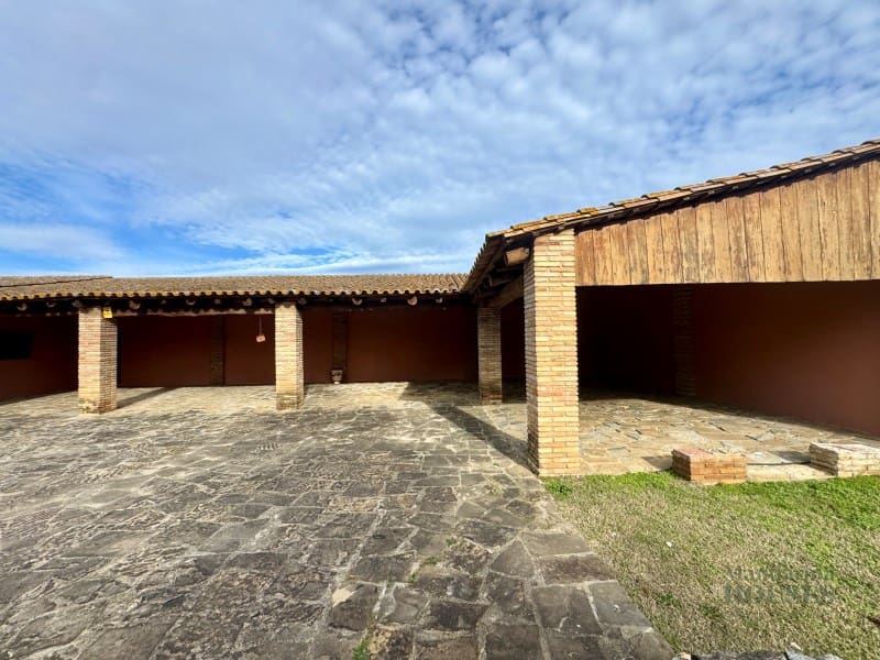 6 bedroom Villa for sale in Llagostera with garage - € 1,190,000 (Ref: 8836863)