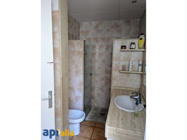 4 soverom Villa til salgs i Fenals, Lloret de Mar - € 350 000 (Ref: 8886338)