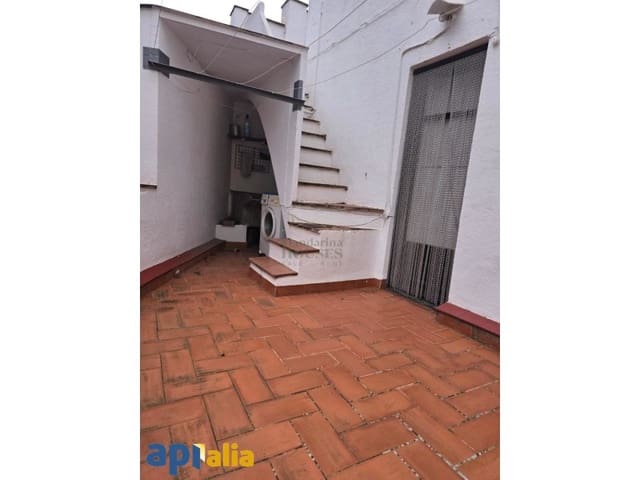 4 soverom Villa til salgs i Fenals, Lloret de Mar - € 350 000 (Ref: 8886338)